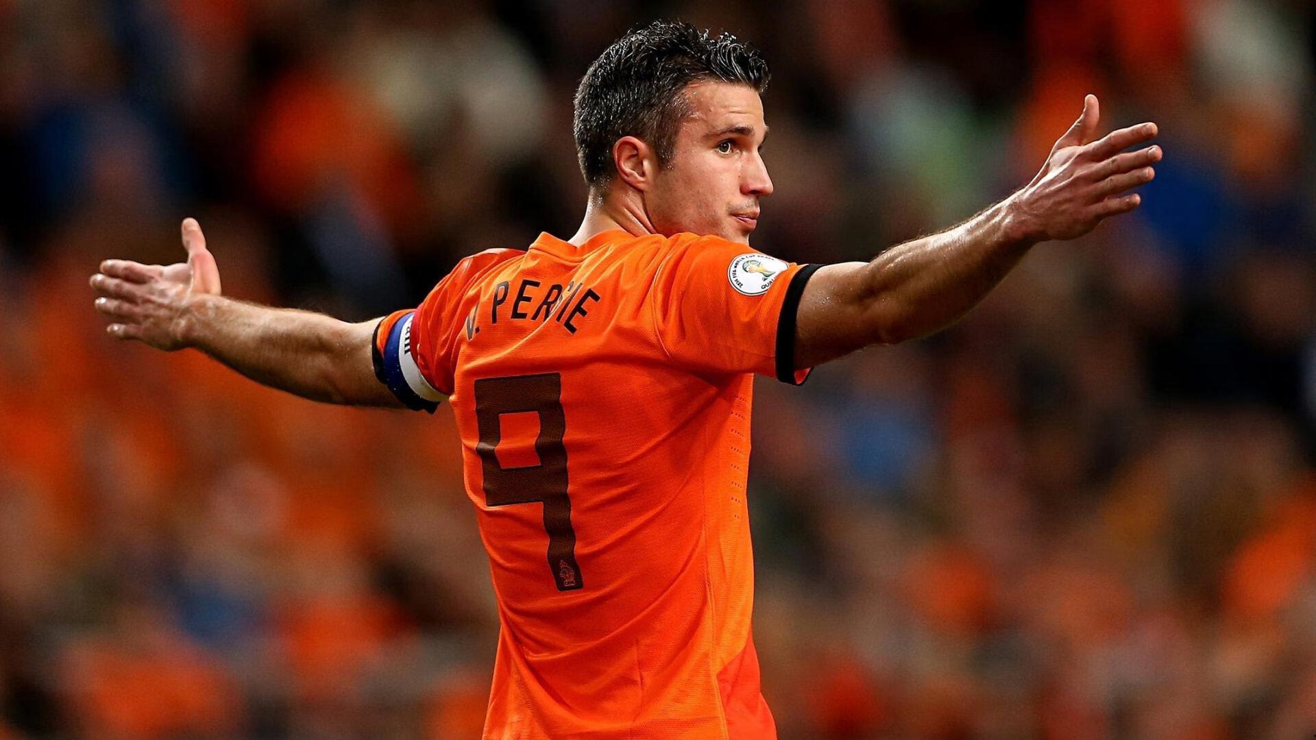 英超惊天逆转！阿诺德替补绝杀，复制传奇壮举助利物浦登顶